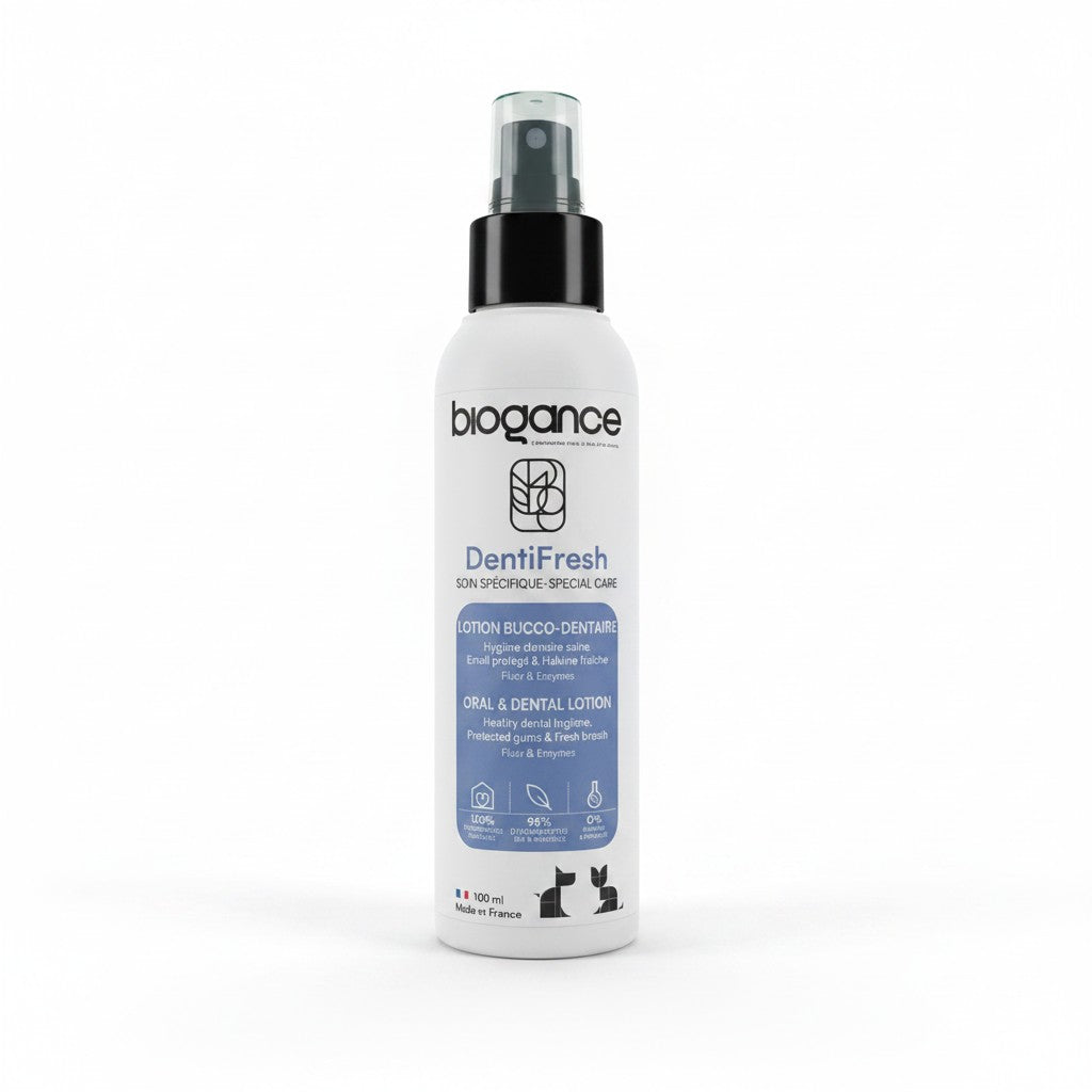 Lotion bucco-dentaire DentiFresh BIOGANCE pour chien en flacon spray de 100 ml.